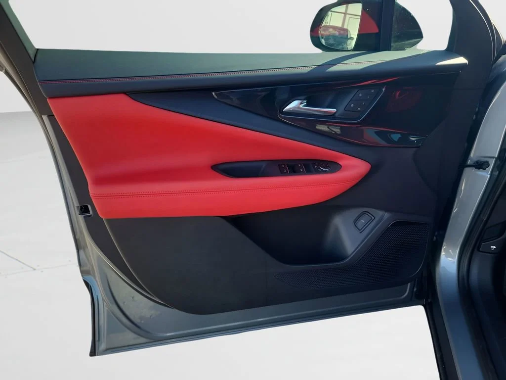 2026 Chevrolet Blazer EV SS - Photo 43
