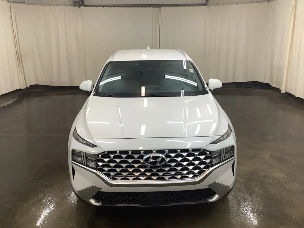 Used 2022 Quartz White Hyundai SEL image 3