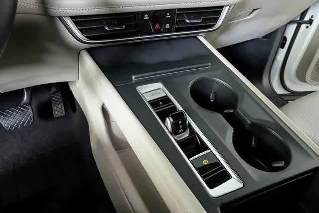 2026 Volkswagen Atlas SE - Photo 19