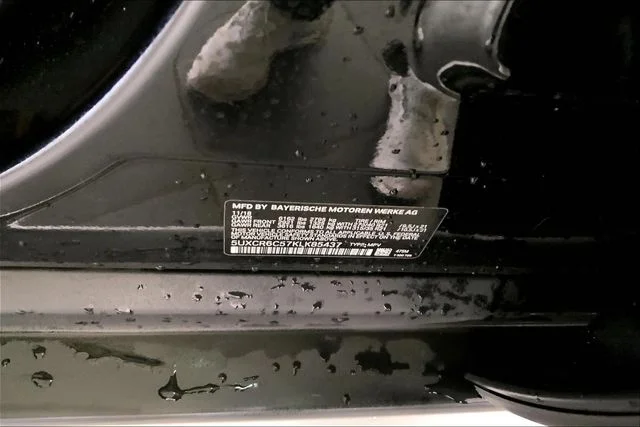 Used 2019 Black BMW xDrive40i image 13