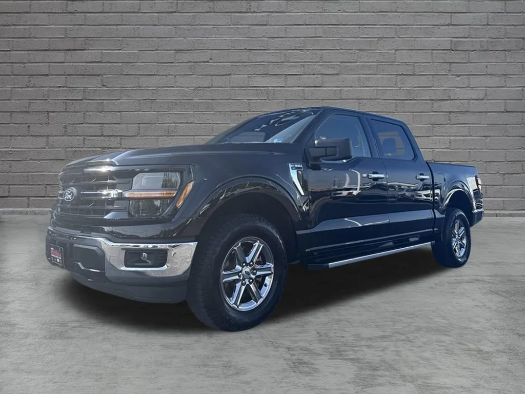 Used 2025 Black Ford XLT image 1