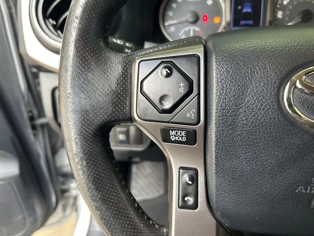 Used 2019 Silver Toyota SR5 image 40