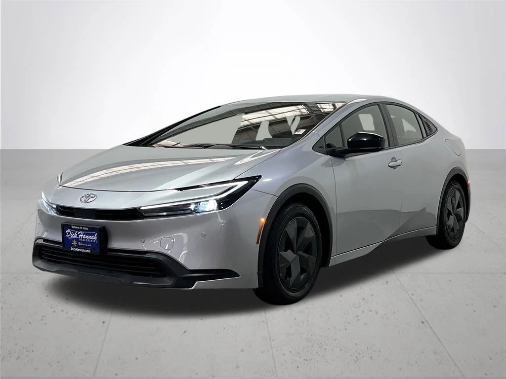 Used 2025 Gray Toyota LE image 2