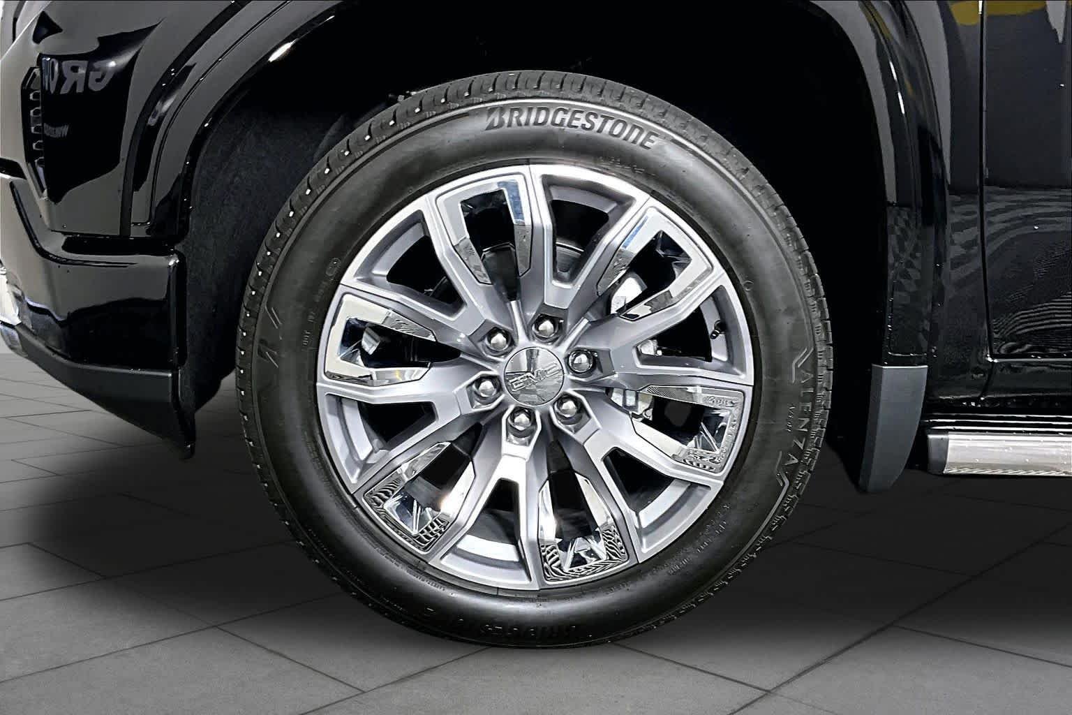 Used 2026 Onyx Black GMC Denali image 11