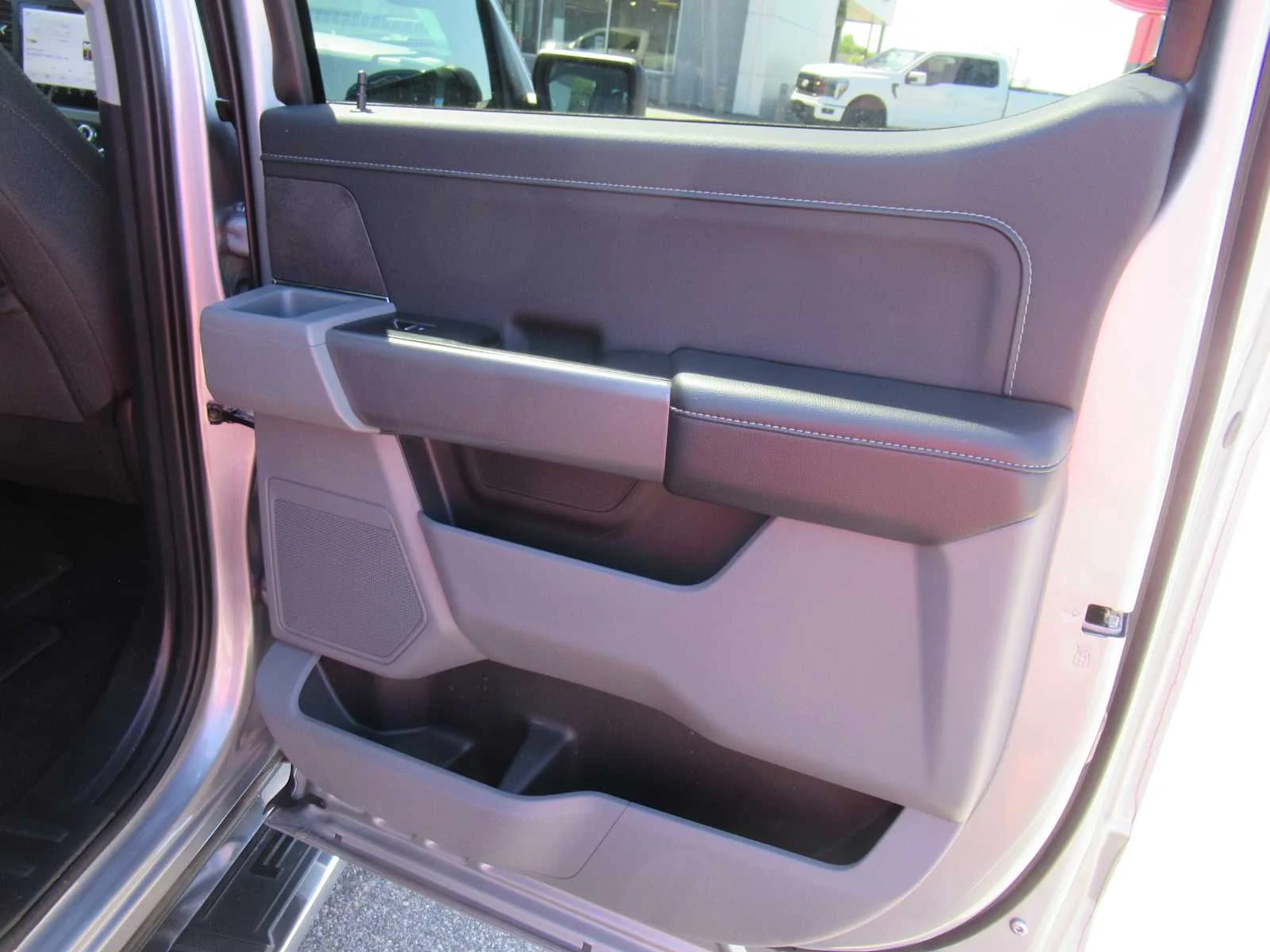 Certified Used 2025 Iconic Silver Ford XLT image 16