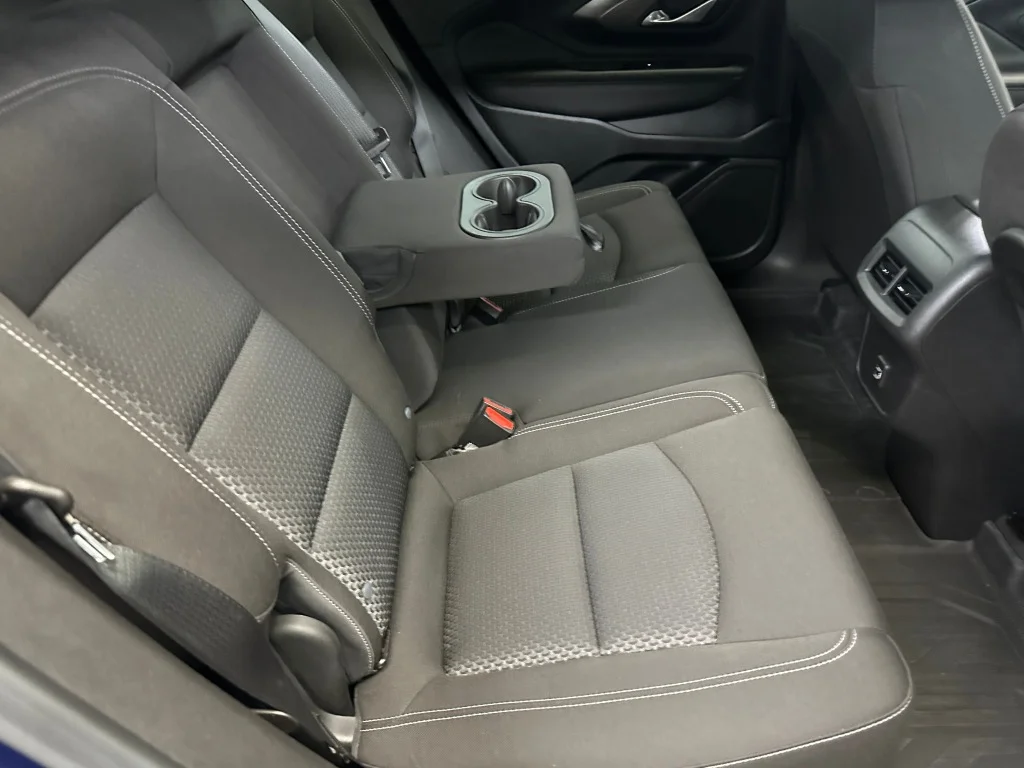 Used 2023 Marine Metallic GMC SLE image 27