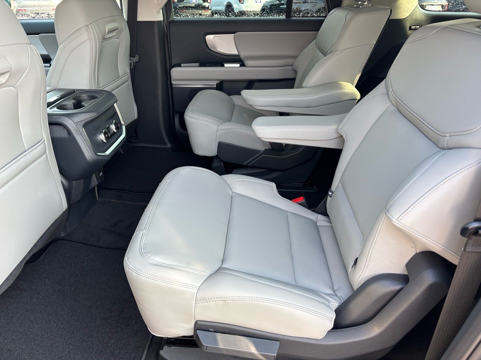 New 2027 Dark Matter Gray Metallic Ford MAX Active image 11