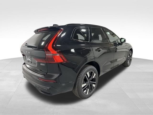 2026 Volvo XC60 Plus - Photo 6