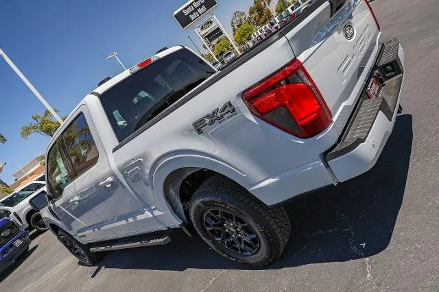 New 2026 Avalanche Ford XLT image 10