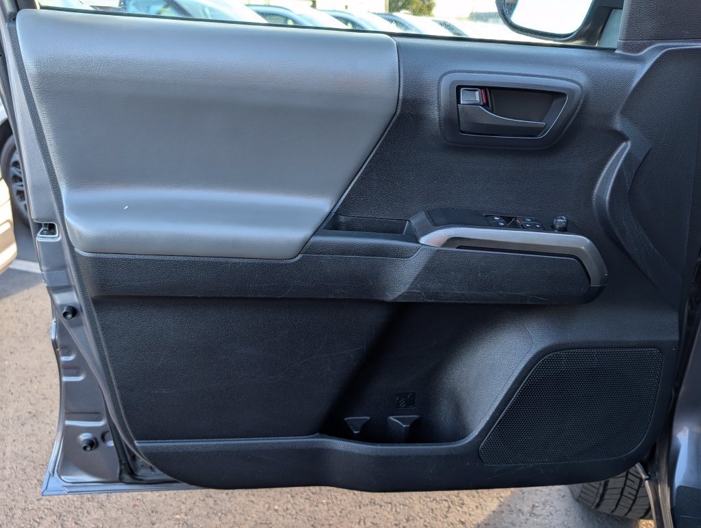 Used 2020 Gray Toyota SR5 image 14
