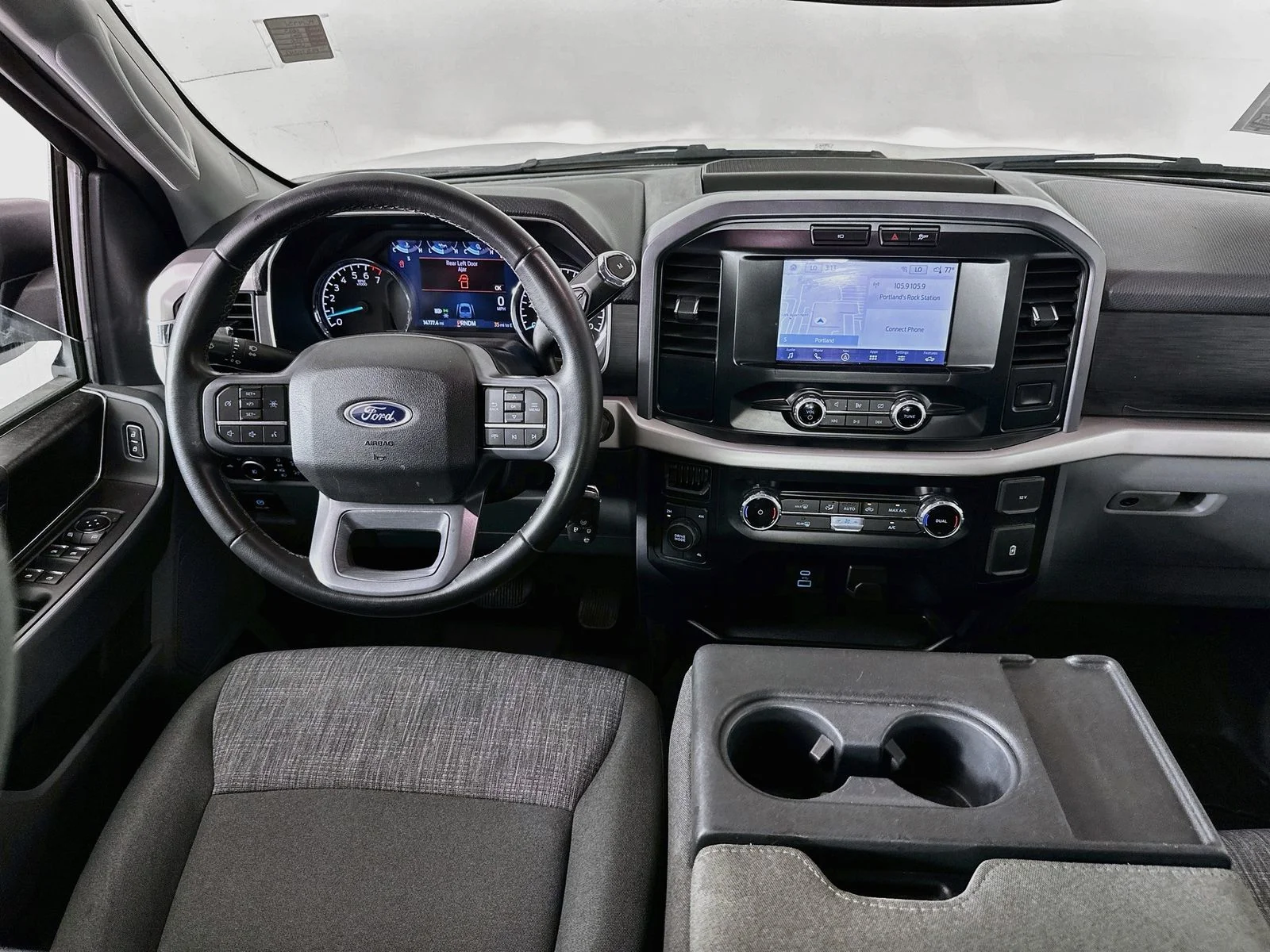 Used 2023 White Ford XLT image 22