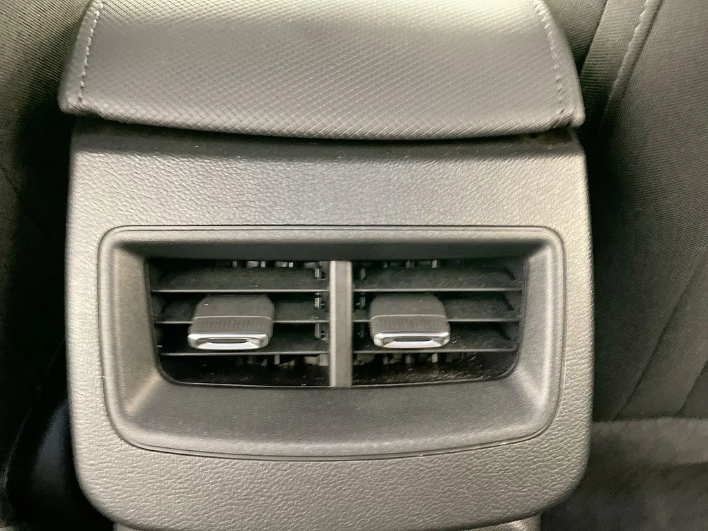 Used 2025 Summit White Chevrolet LT image 20