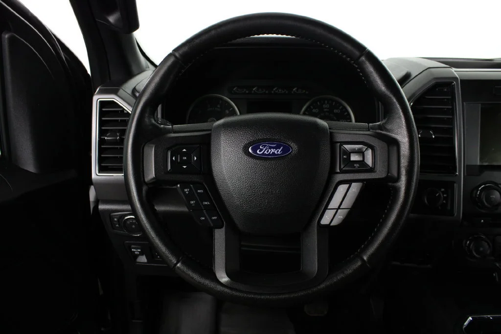 Used 2018 Gray Ford XL image 18