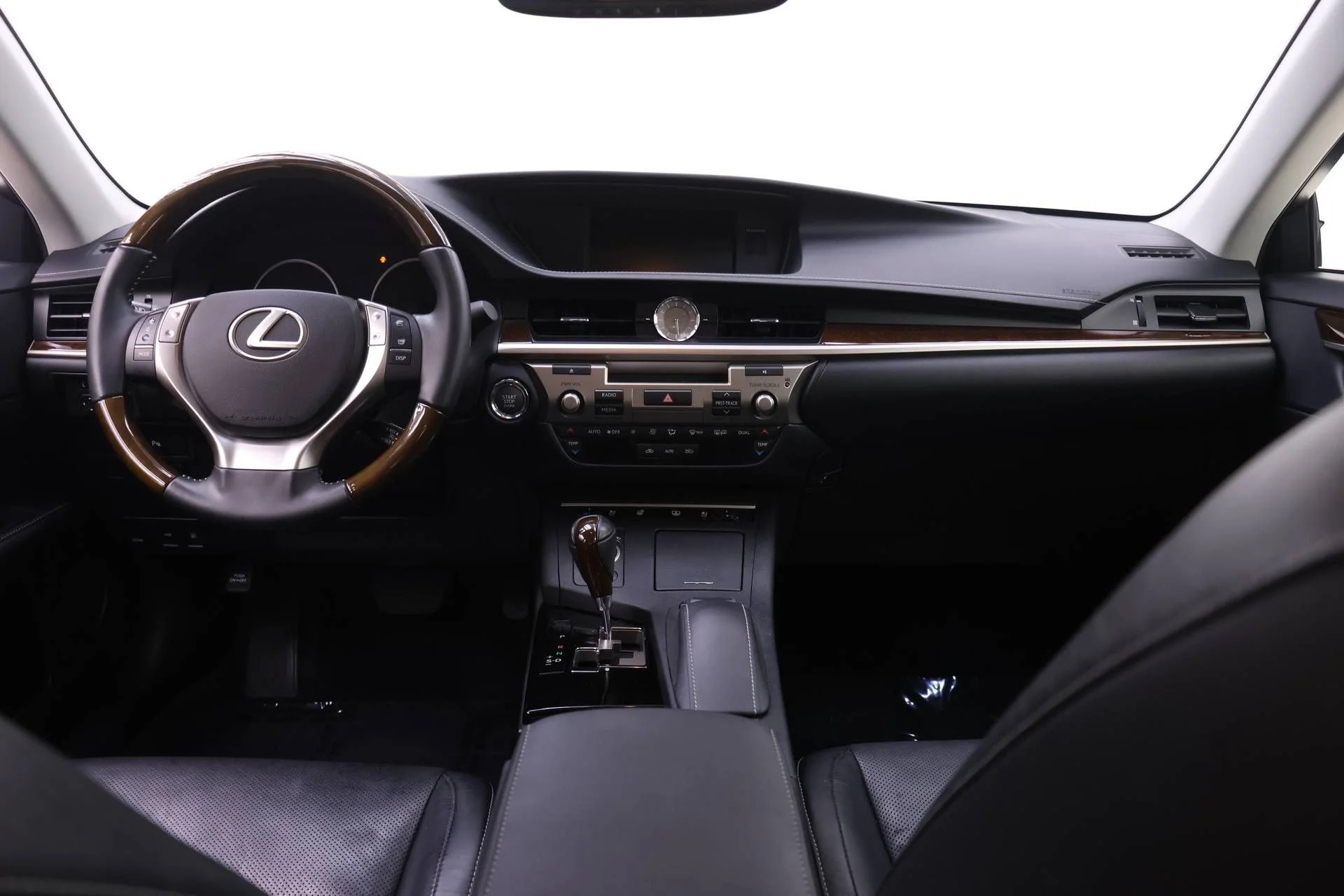 Used 2015 Gray Lexus 350 image 8