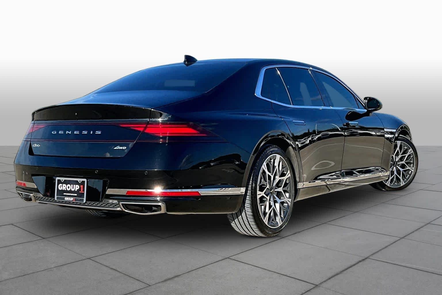 Used 2024 Maui Black Genesis e-SC image 13