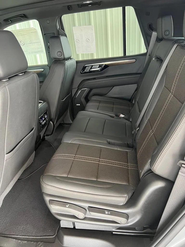 New 2026 Sterling Gray Metallic Chevrolet High Country image 9