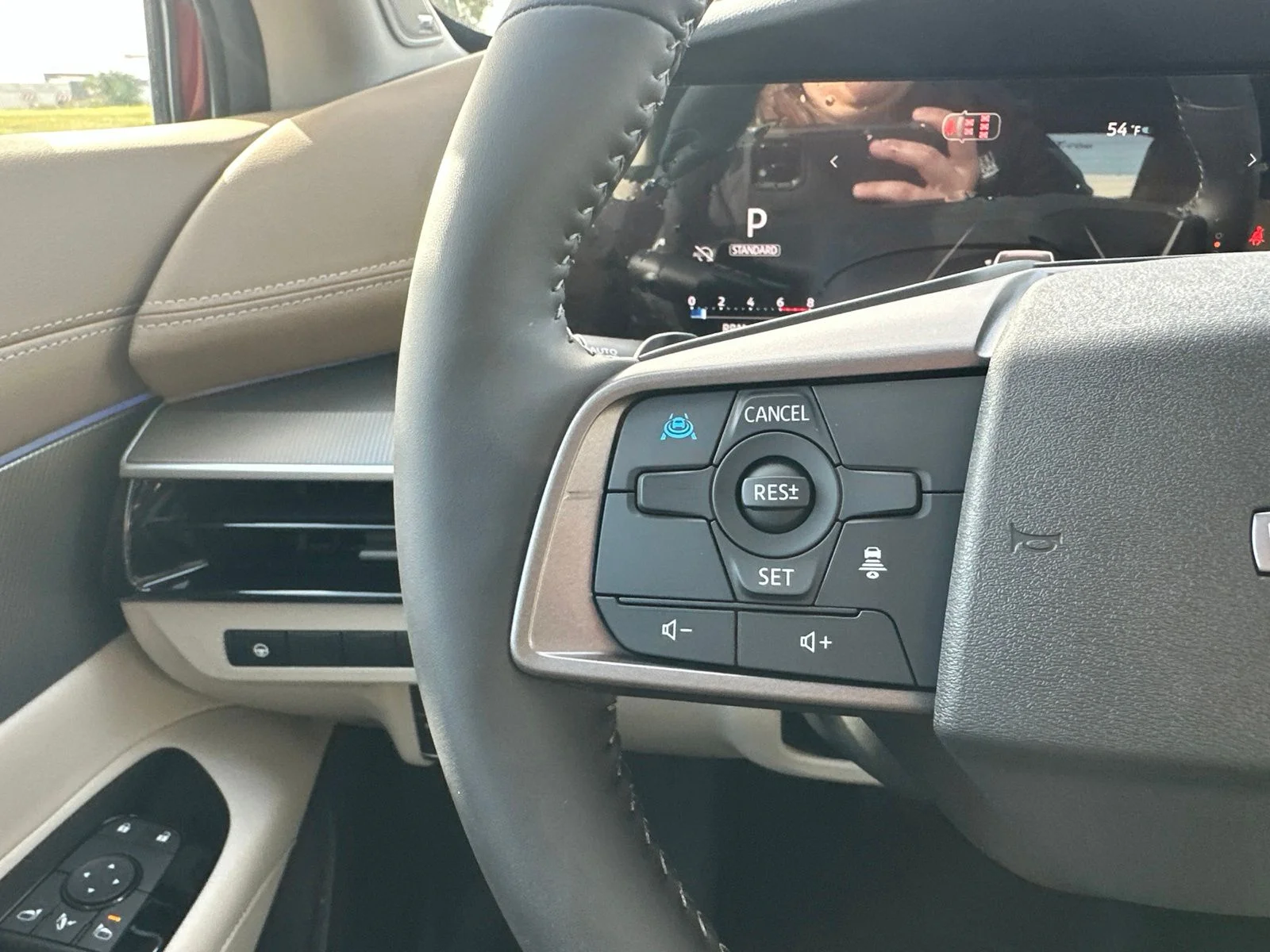 New 2027 Scarlet Ember Tintcoat Nissan Platinum image 50