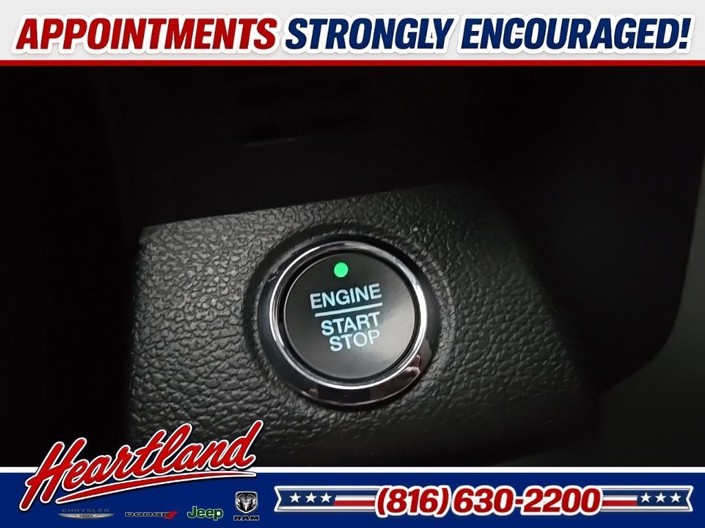 Used 2018 Black Ford Lariat image 60