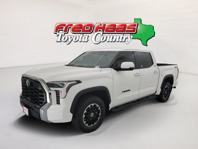 2023 Toyota Tundra 4WD SR5