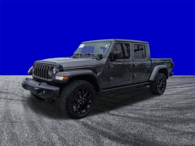 Certified Used 2025 Granite Crystal Clearcoat Metallic Jeep Nighthawk image 8
