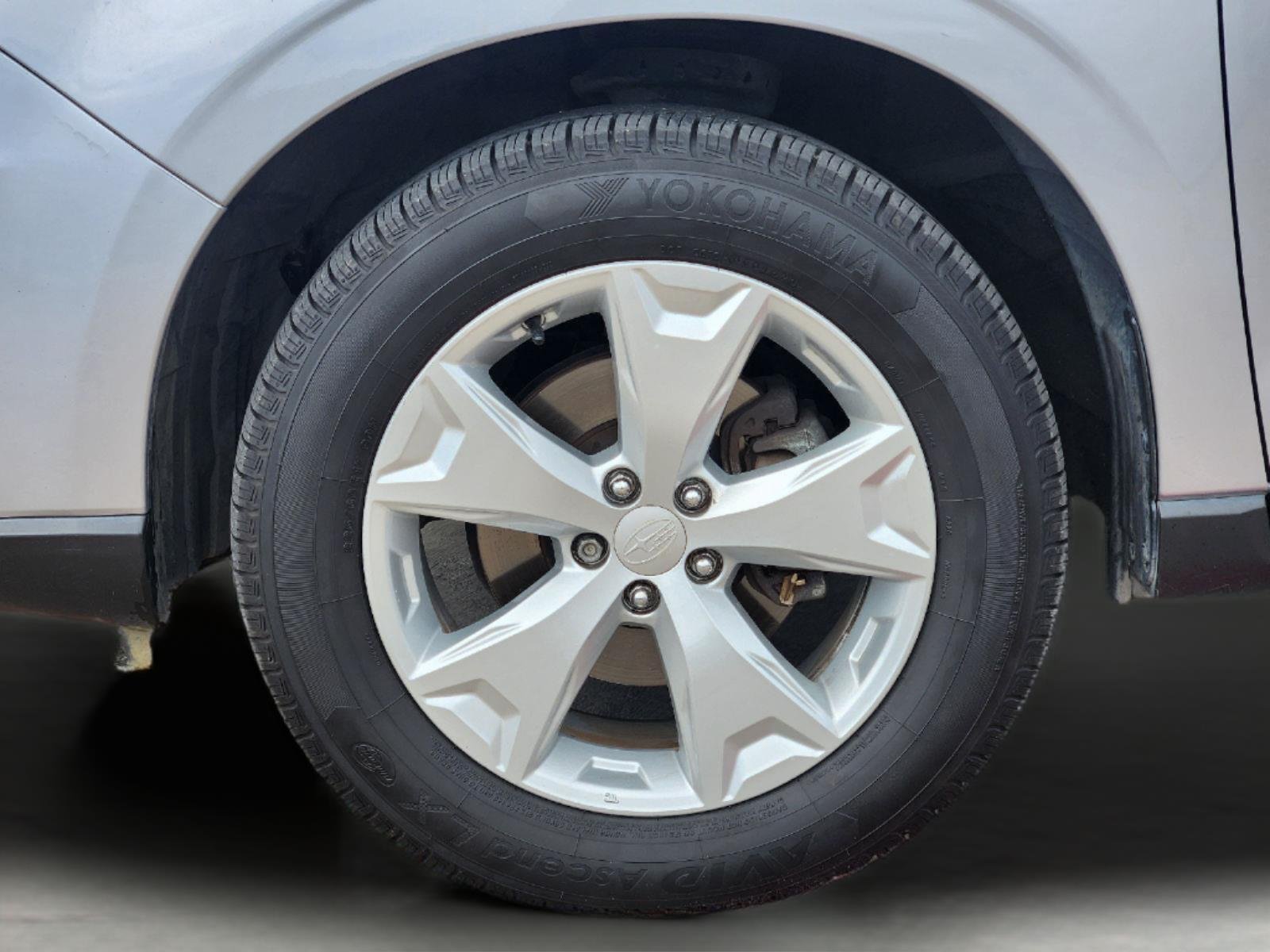 2016 Subaru Forester i Limited - Photo 10