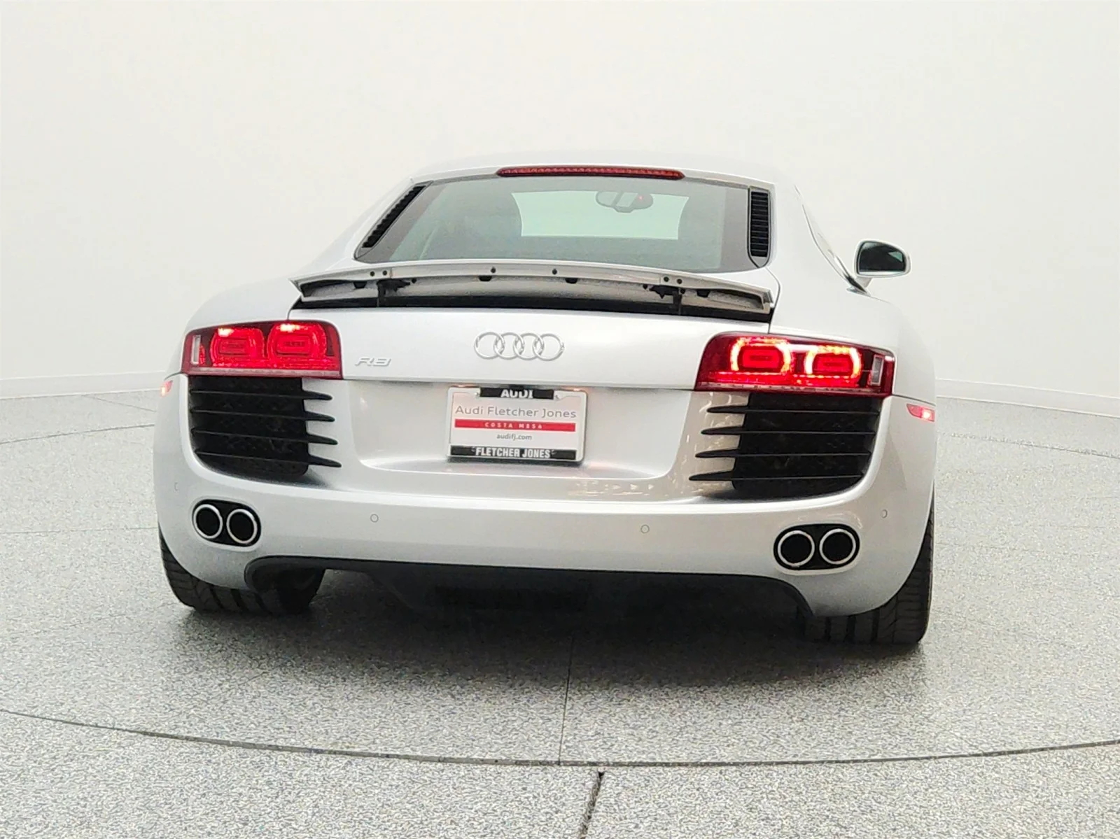 Used 2010 Ice Silver Metallic With Apollo Silver Sideblades Audi 2dr Cpe Auto quattro 4.2L image 6