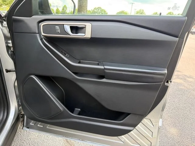 Used 2020 Silver Ford Base image 14