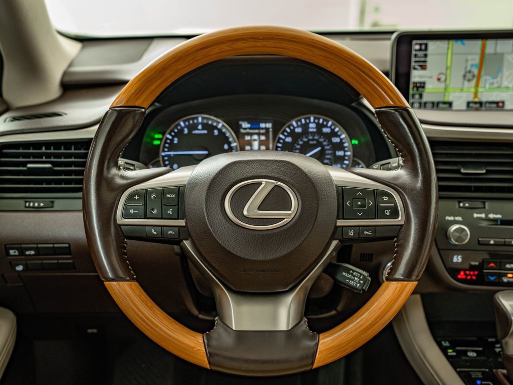 Used 2018 Eminent White Pearl Lexus RX 350L Premium image 22