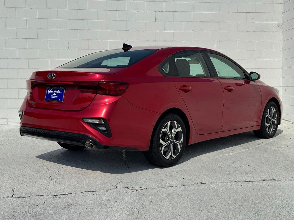 Used 2020 Red Kia LXS image 12