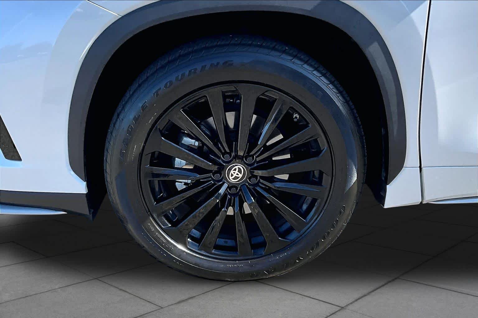 Certified Used 2024 Wind Chill Pearl Toyota XSE image 10