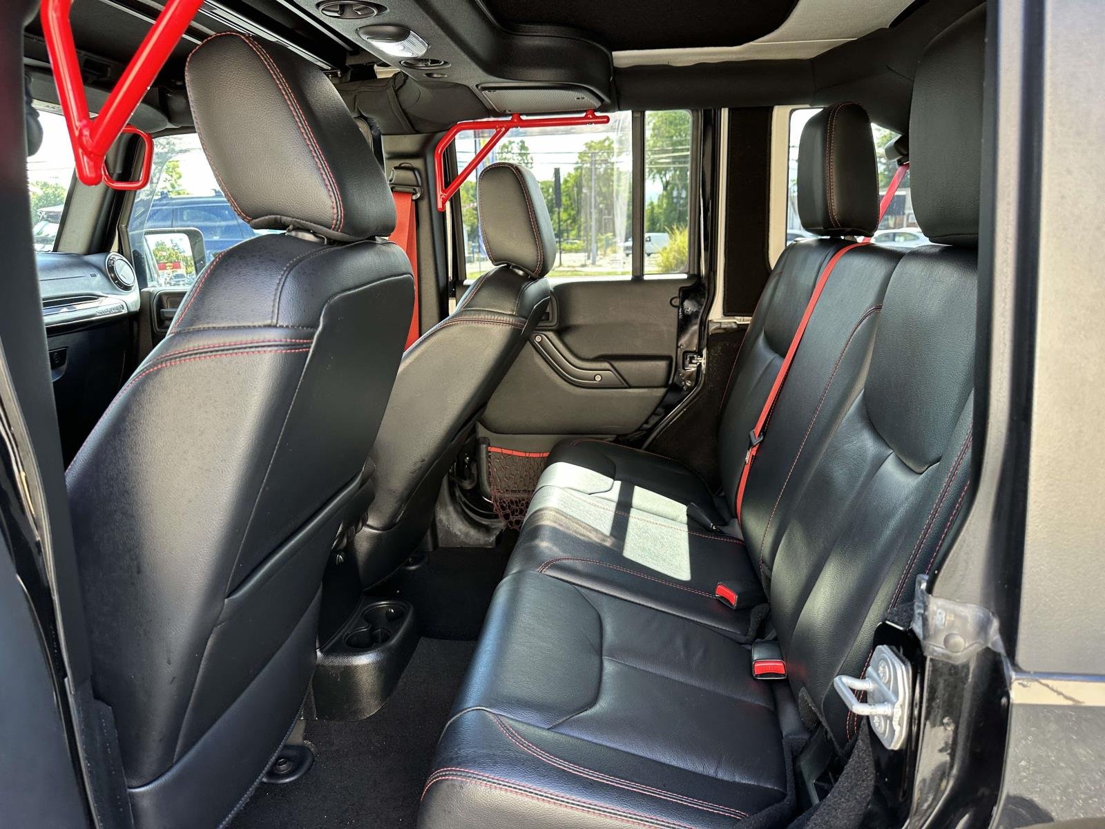 2017 Jeep Wrangler Unlimited Rubicon Recon - Photo 18