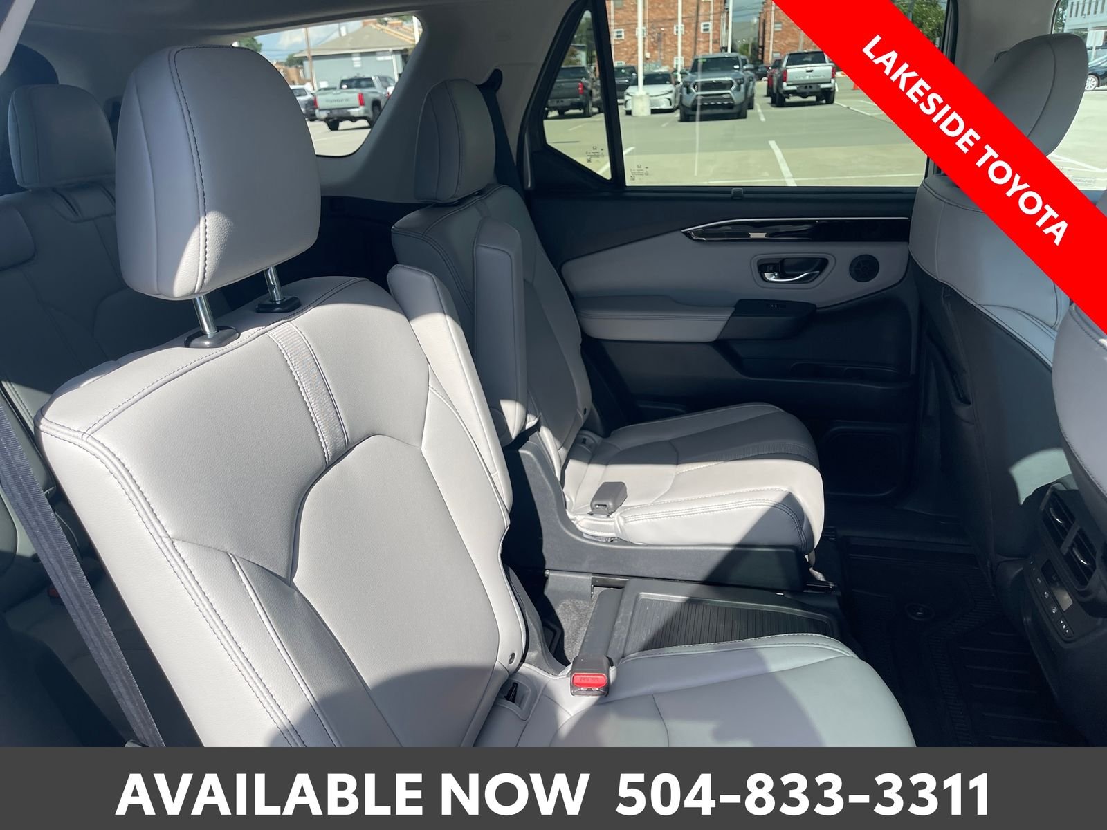 Used 2023 Silver Honda EX-L image 19