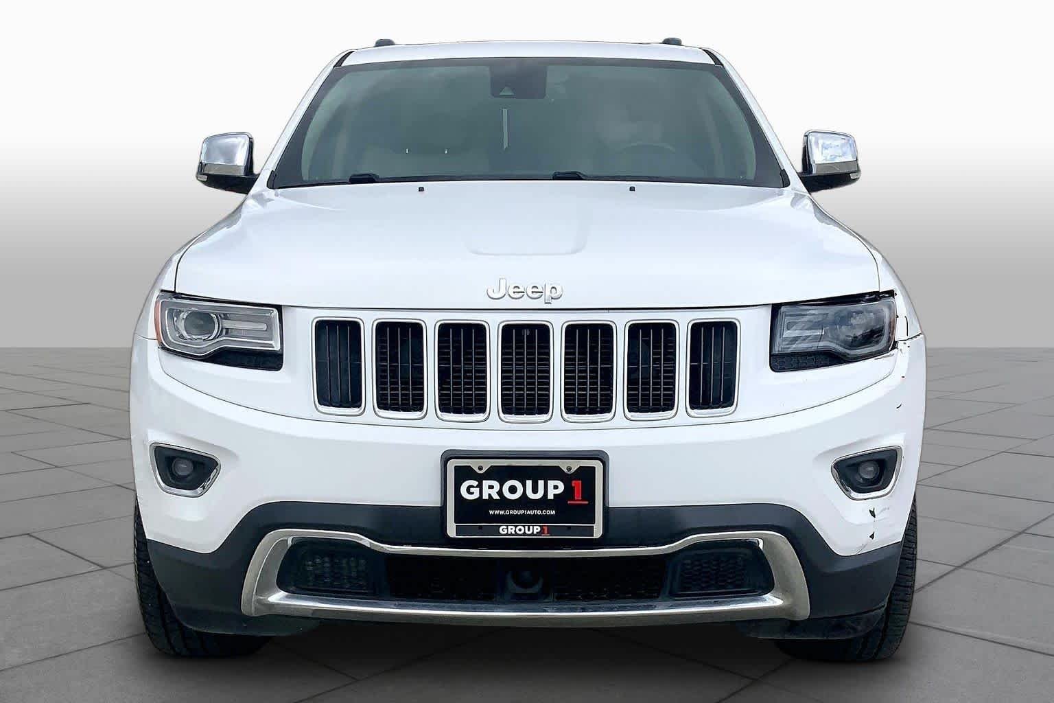 Used 2015 Bright White Clearcoat Jeep Limited image 4