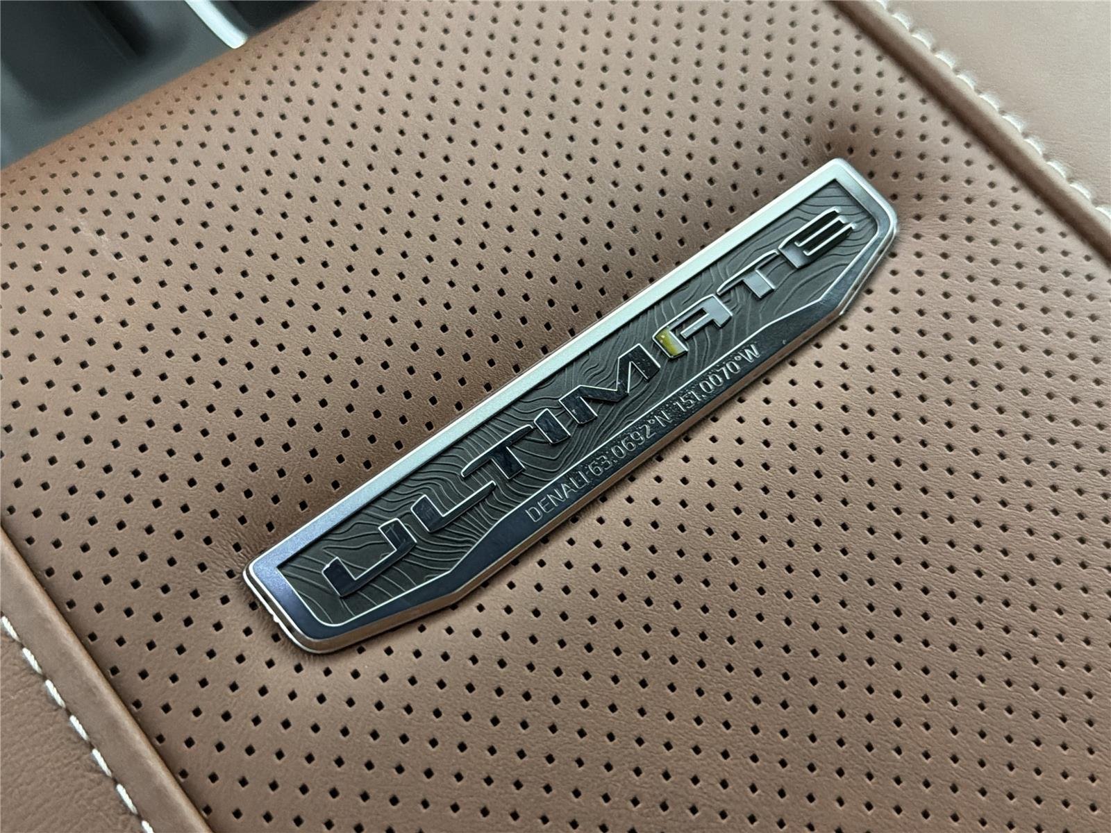 New 2026 Onyx Black GMC Denali Ultimate image 32