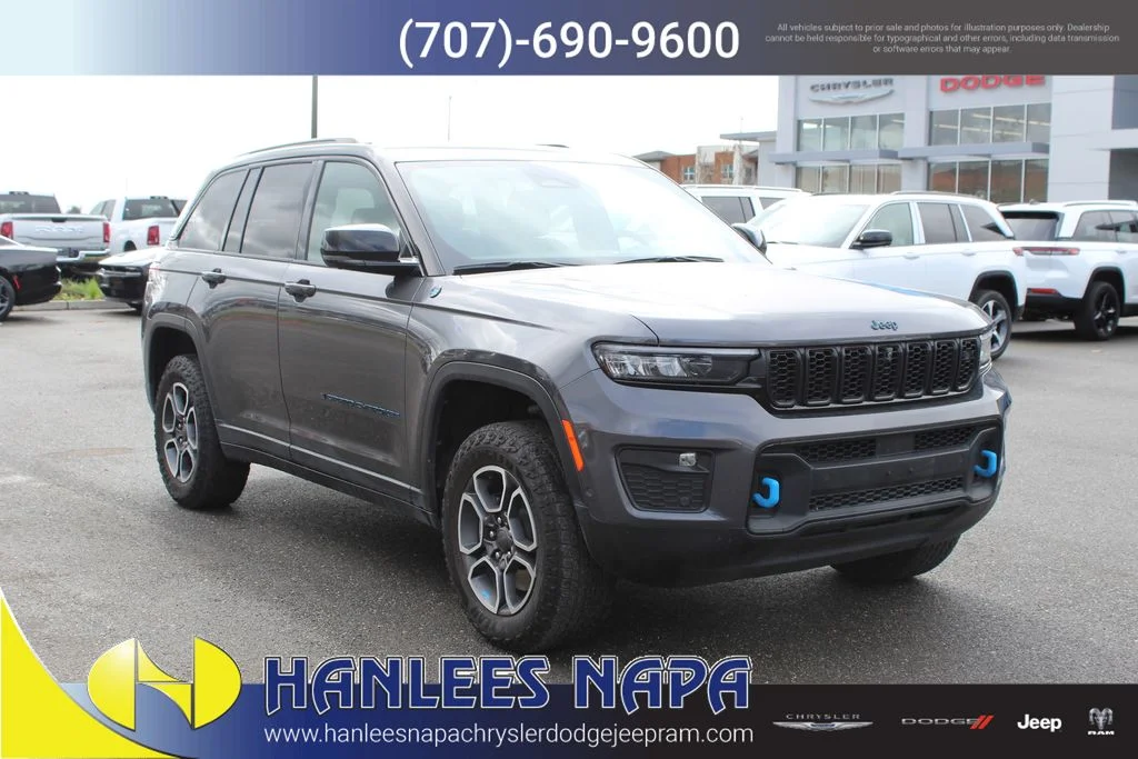 Used 2023 Gray Jeep Trailhawk 4xe image 7