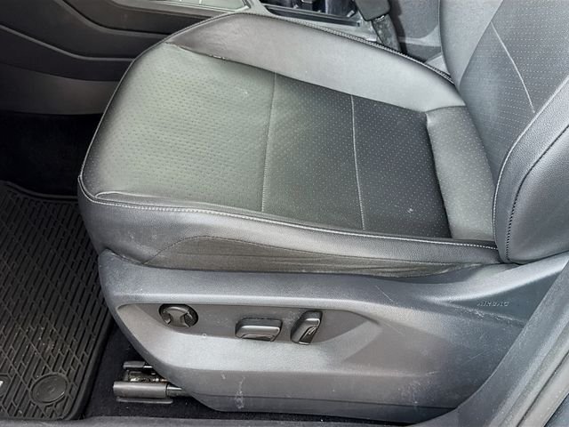 Used 2020 Gray Volkswagen 2.0T SE image 30