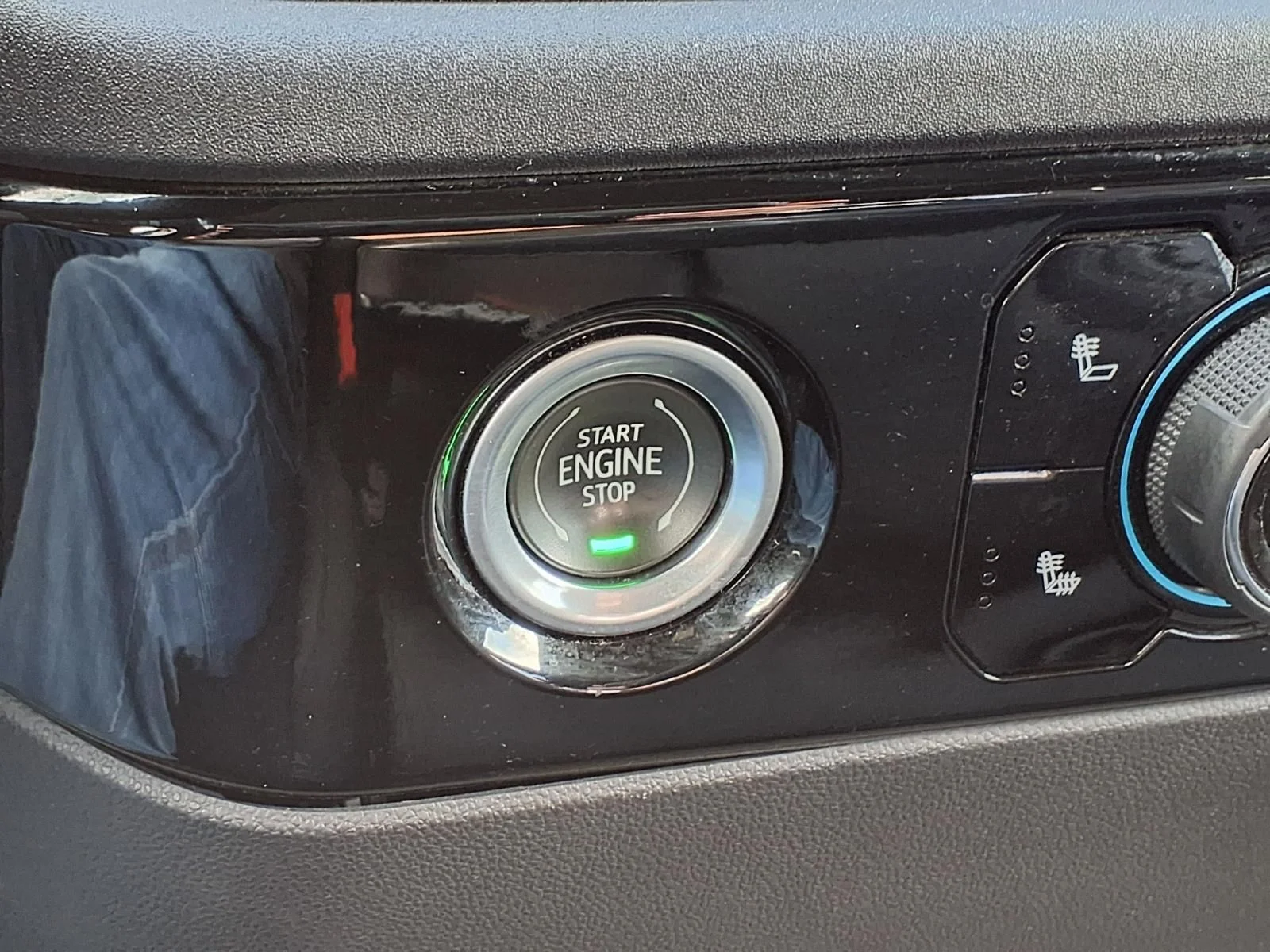 Used 2022 Silver Chevrolet LT image 15