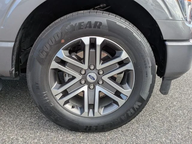 Certified Used 2021 Carbonized Gray Metallic Ford XL image 11