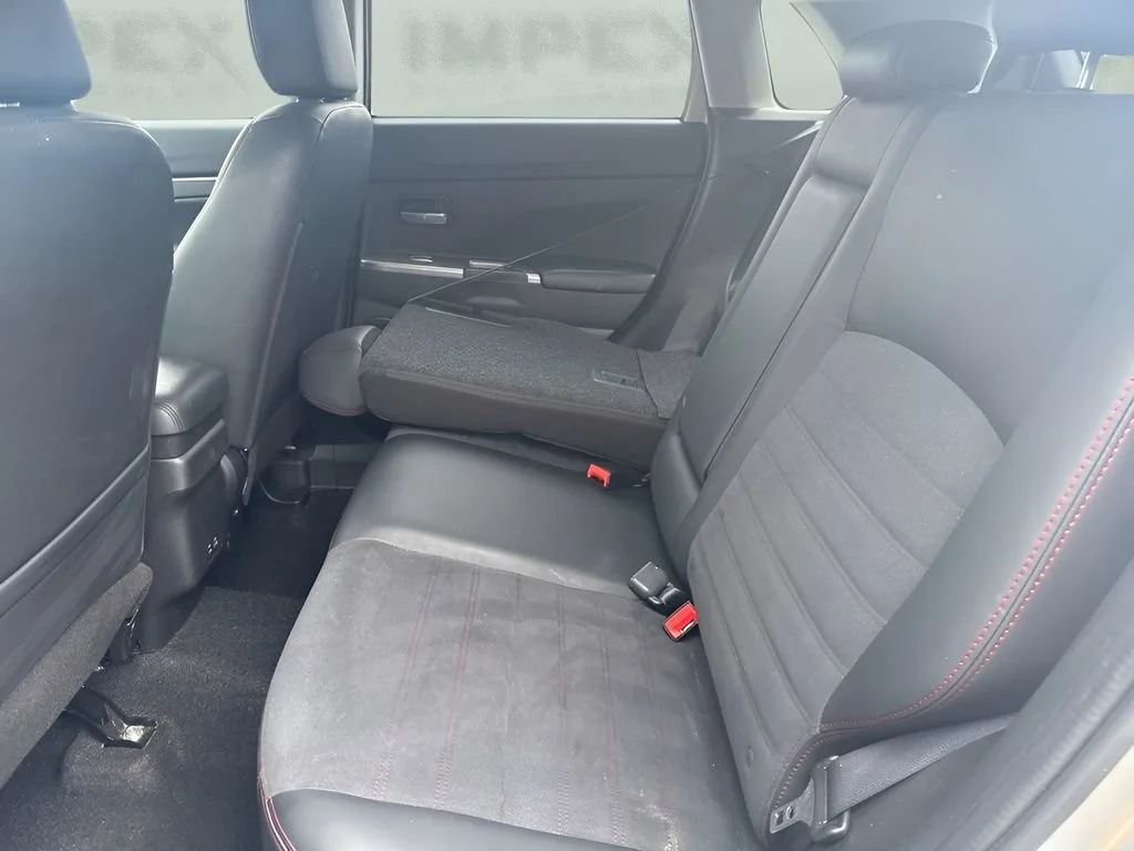 Used 2024 Gray Mitsubishi S image 9