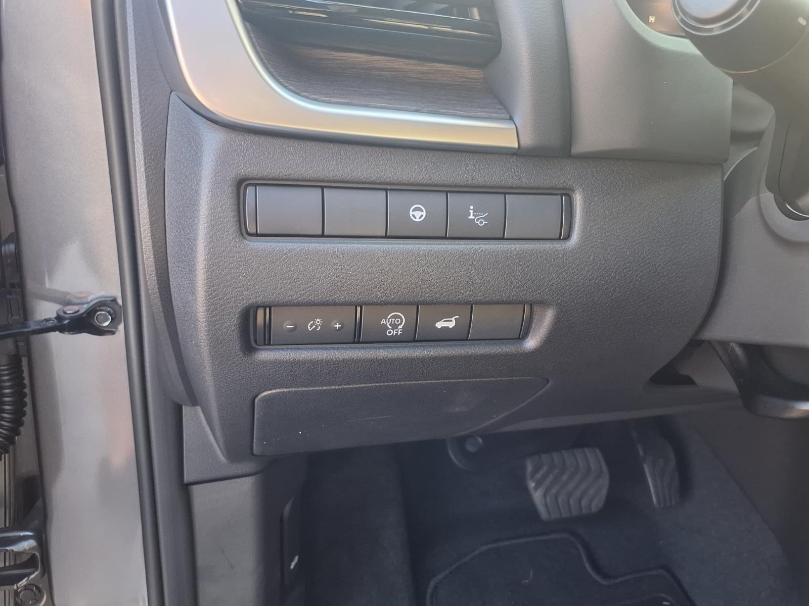 2026 Nissan Rogue photo 15 of 25