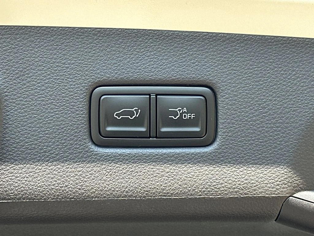 New 2027 White Kia EX image 18