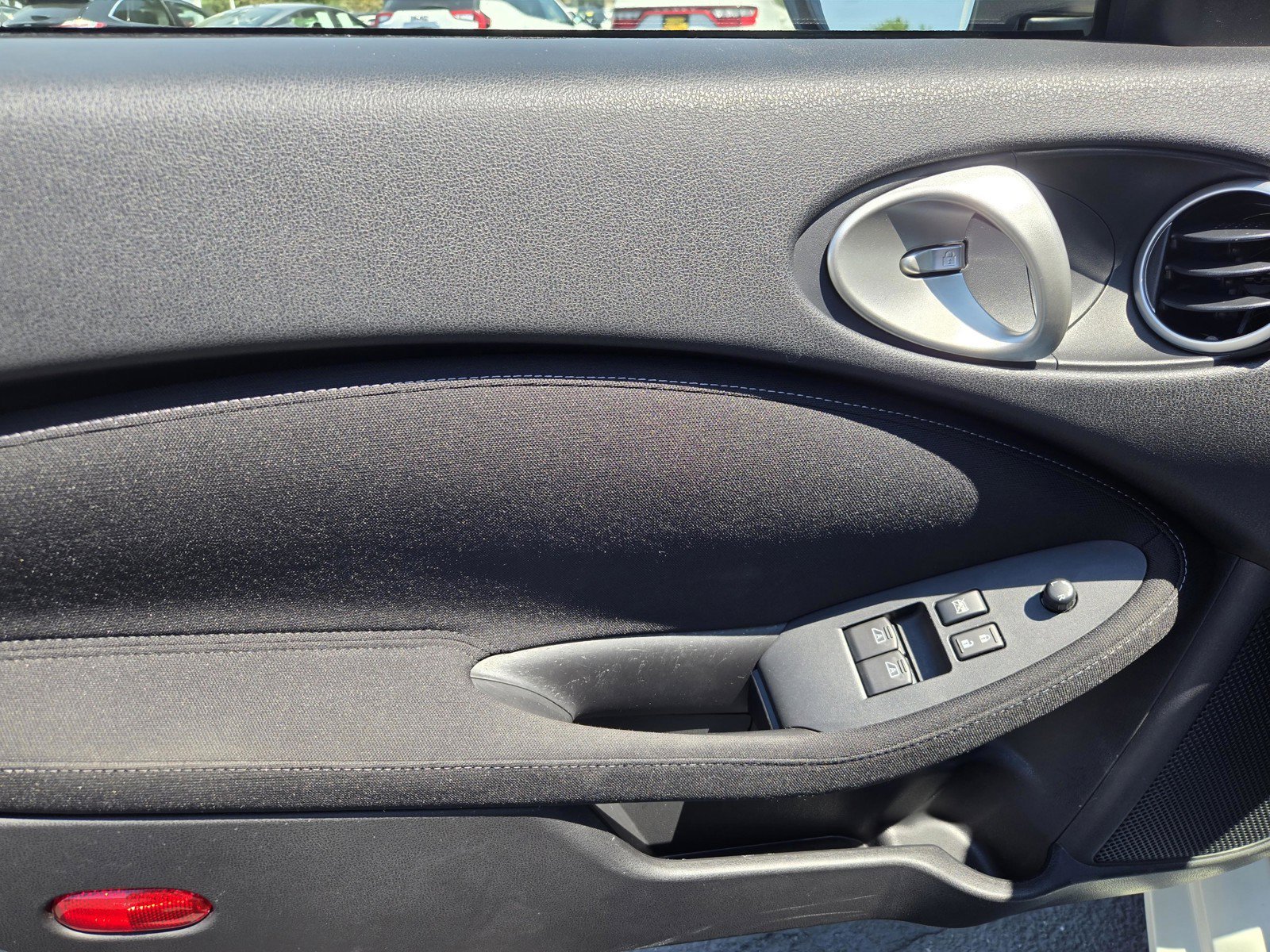 Used 2020 Pearl White Tricoat Nissan  image 18