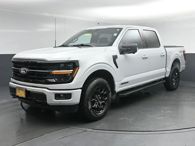 Certified Used 2024 Avalanche Ford XLT image 3