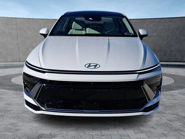 New 2026 White Hyundai SEL image 2
