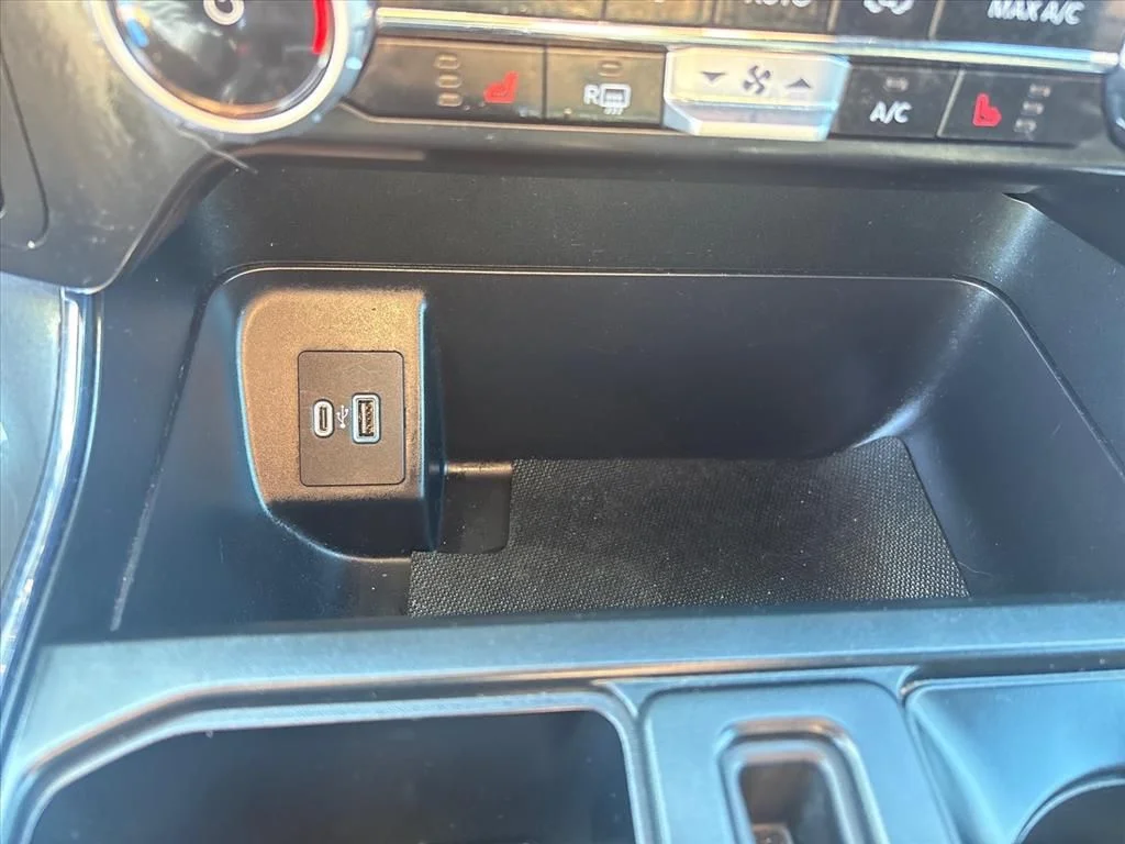 Used 2023 Silver Ford XLT image 35