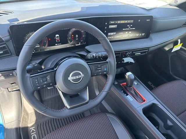 Used 2025 White Nissan SR image 15