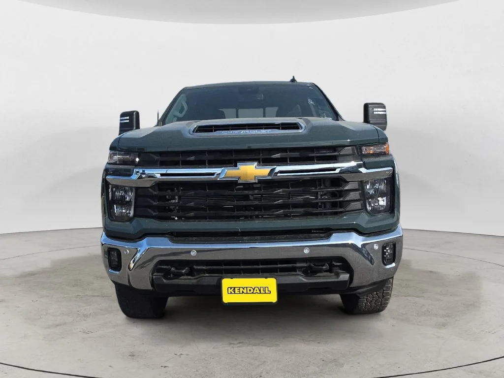 Used 2025 Cypress Gray Chevrolet LT image 3