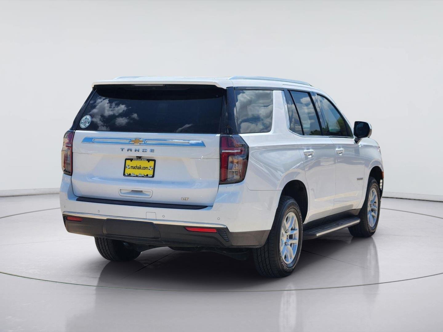 Used 2021 Summit White Chevrolet LT image 6