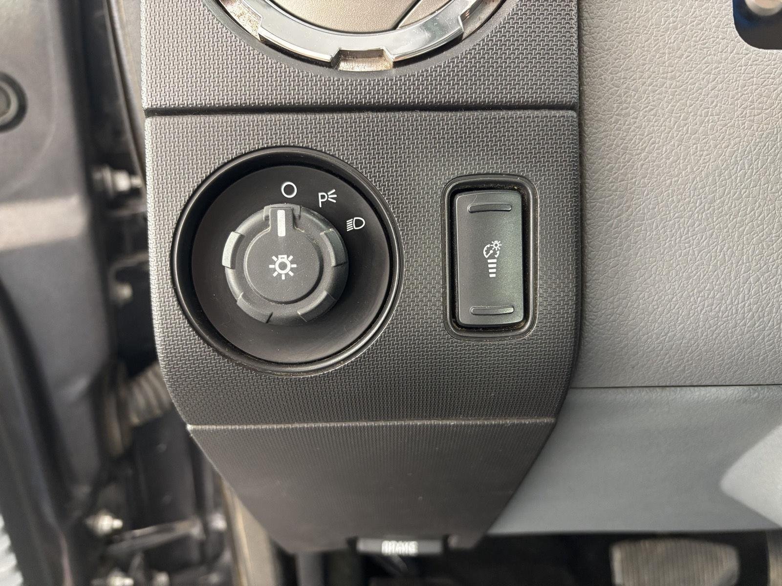 Used 2014 Sterling Gray Metallic Ford XLT image 30