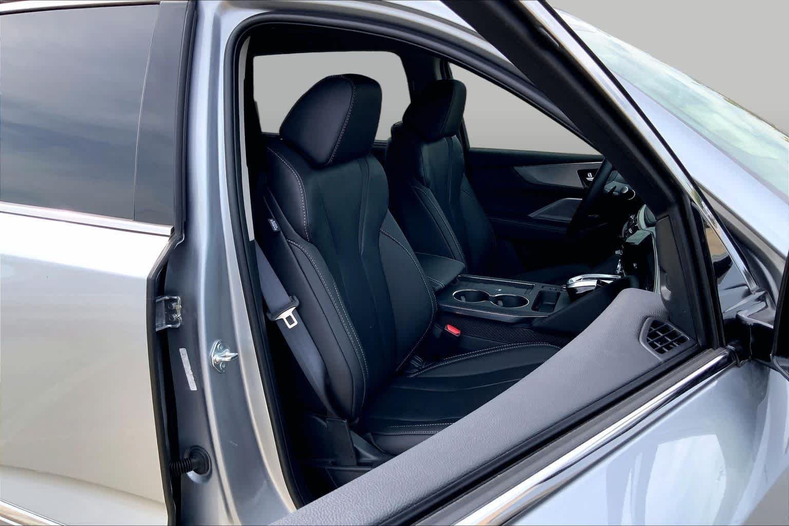 Used 2026 Solar Silver Metallic Acura w/Technology Package image 9
